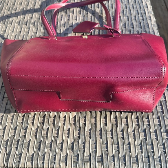 Tory Burch Robinson Tote Bag - Picture 2 of 10